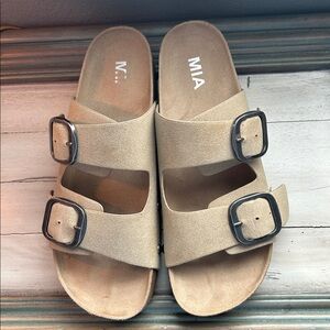 MIA Qianna Flatform Sandals size 9.5 color sand